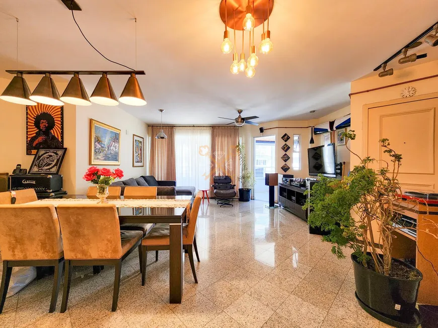 Foto 1 de Apartamento com 4 Quartos à venda, 151m² em Centro, Florianópolis