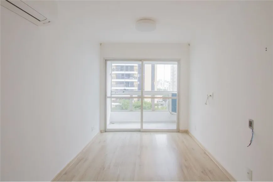 Foto 1 de Apartamento com 2 Quartos à venda, 69m² em Moema, São Paulo