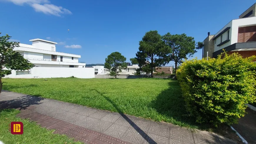 Foto 1 de Lote/Terreno à venda, 1m² em Lagoa da Conceição, Florianópolis