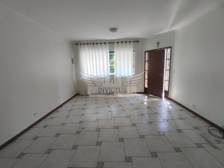 Foto 1 de Sobrado com 3 Quartos à venda, 220m² em Vila Alice, Santo André