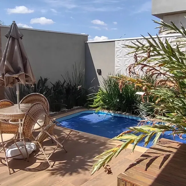 Foto 1 de Casa de Condomínio com 2 Quartos à venda, 200m² em Park Way , Brasília