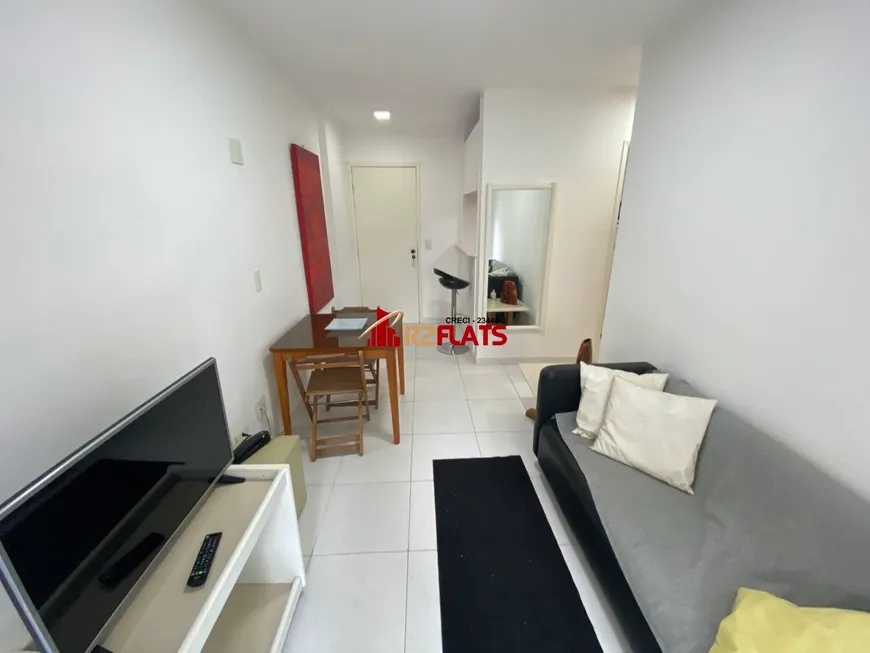 Foto 1 de Apartamento com 1 Quarto para alugar, 40m² em Jardins, São Paulo