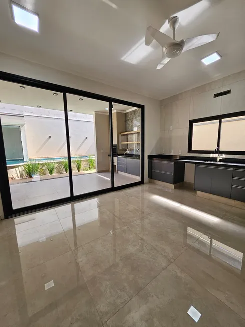 Foto 1 de Casa de Condomínio com 3 Quartos à venda, 195m² em Vila do Golf, Ribeirão Preto