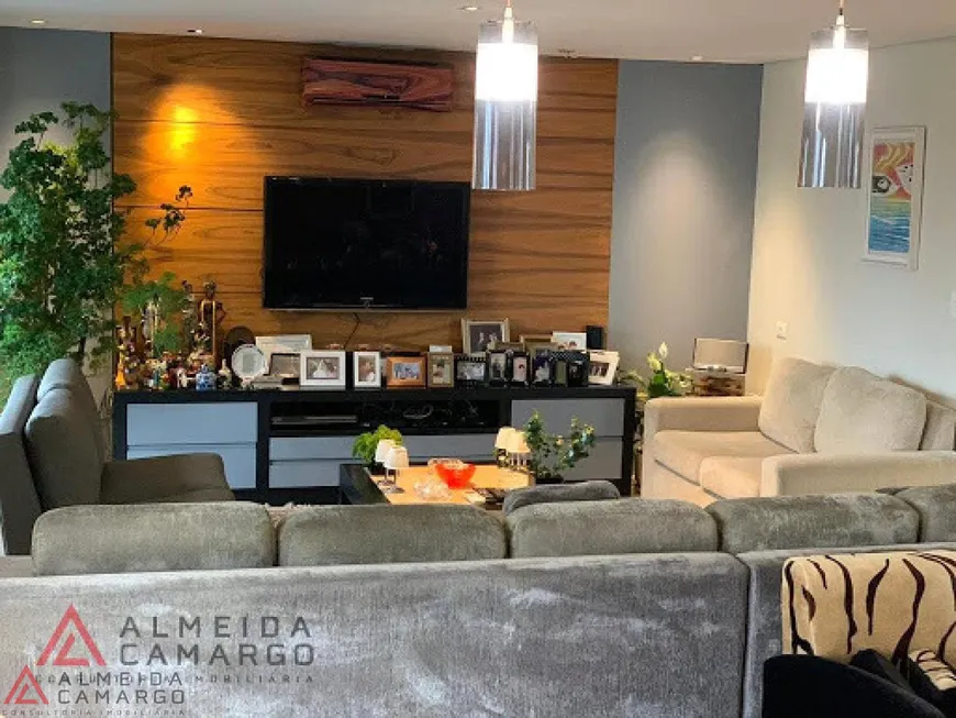 Foto 1 de Apartamento com 5 Quartos à venda, 590m² em Itaim Bibi, São Paulo