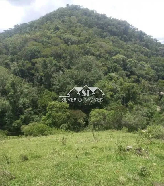 Foto 1 de Lote/Terreno à venda, 1000m² em Araras, Petrópolis