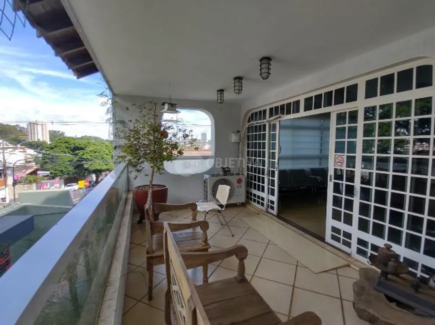 Foto 1 de Casa com 4 Quartos para alugar, 397m² em Lidice, Uberlândia