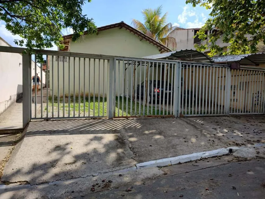 Foto 1 de Casa com 2 Quartos à venda, 90m² em Menezes, Ribeirão das Neves