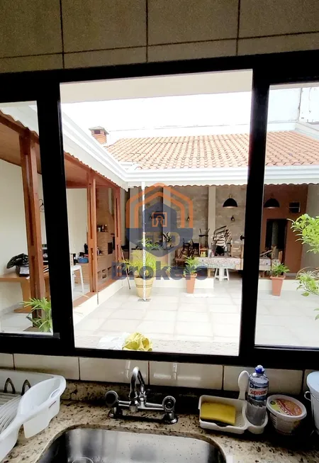 Foto 1 de Casa com 3 Quartos à venda, 250m² em Horto Santo Antonio, Jundiaí