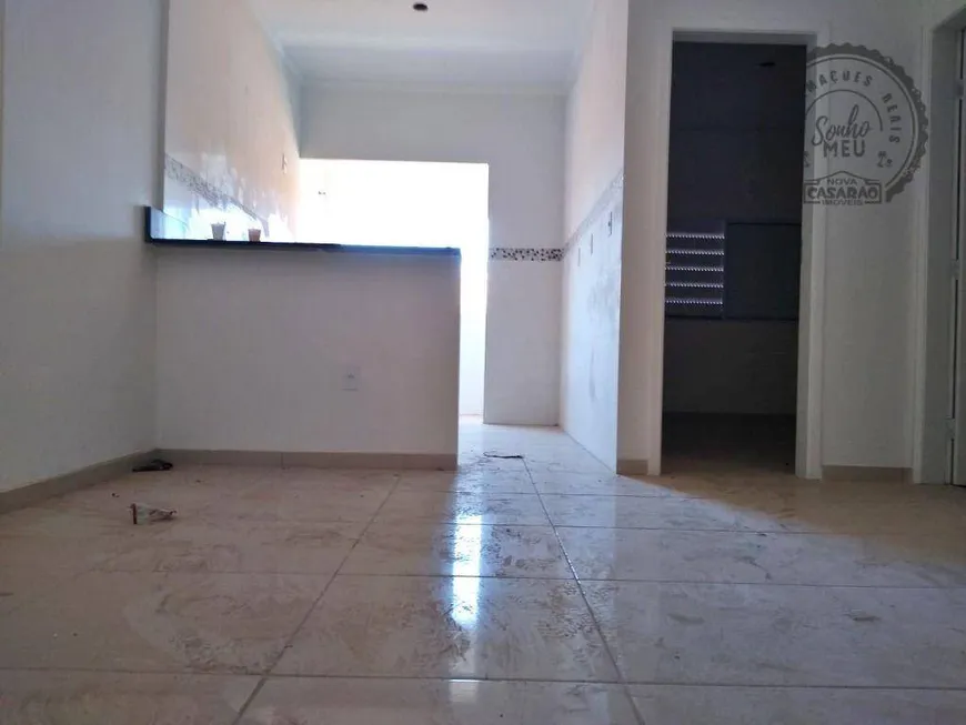 Foto 1 de Casa de Condomínio com 2 Quartos à venda, 67m² em Tude Bastos, Praia Grande