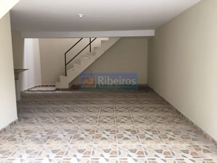 Foto 1 de Sobrado com 2 Quartos para alugar, 90m² em Vila Guarani, São Paulo