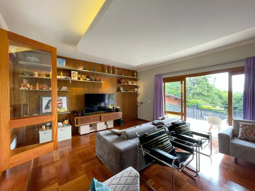 Foto 1 de Casa com 3 Quartos à venda, 377m² em Granja Viana, Cotia