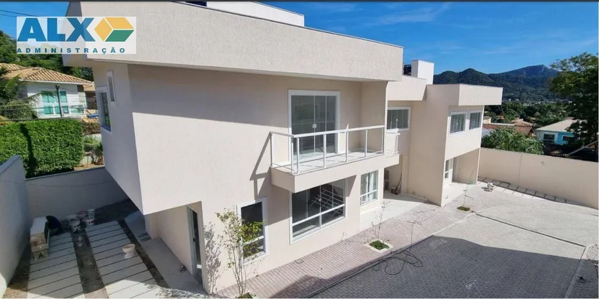 Foto 1 de Casa de Condomínio com 3 Quartos à venda, 111m² em Engenho do Mato, Niterói