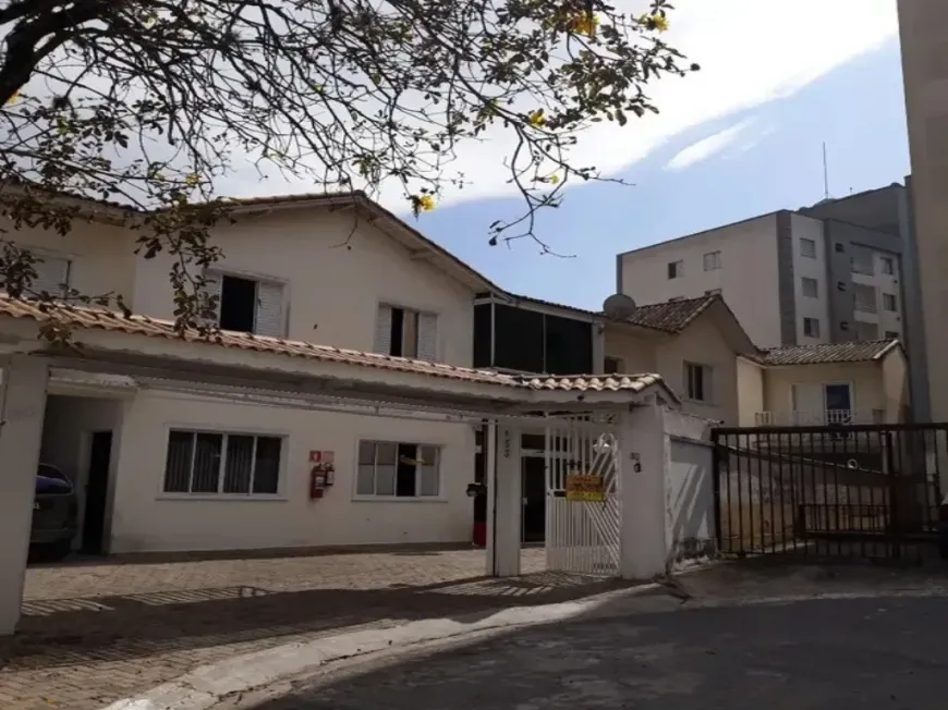 Foto 1 de Casa de Condomínio com 2 Quartos à venda, 90m² em Jardim Maria Rosa, Taboão da Serra