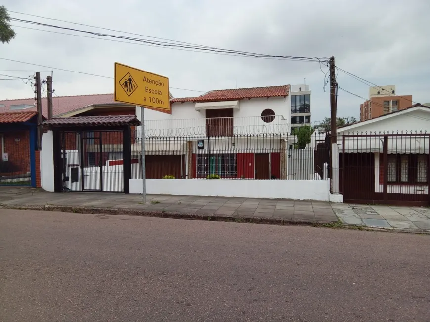 Foto 1 de Casa com 3 Quartos à venda, 241m² em Tristeza, Porto Alegre