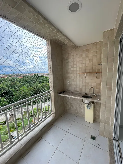 Foto 1 de Apartamento com 3 Quartos para alugar, 74m² em Calhau, São Luís
