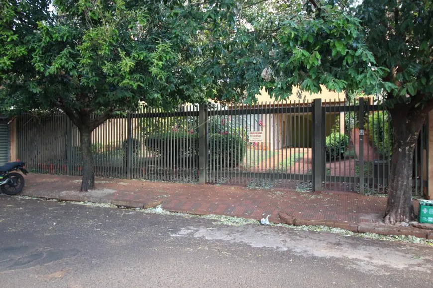 Foto 1 de Sobrado com 3 Quartos à venda, 239m² em Jardim Sumare, Ribeirão Preto