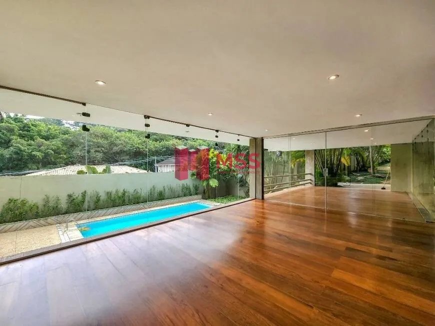 Foto 1 de Casa com 5 Quartos à venda, 730m² em Morumbi, São Paulo