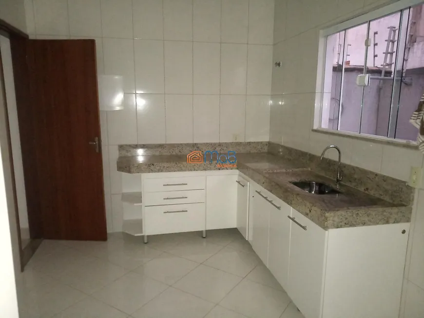 Foto 1 de Apartamento com 4 Quartos à venda, 140m² em Lagoa, Macaé