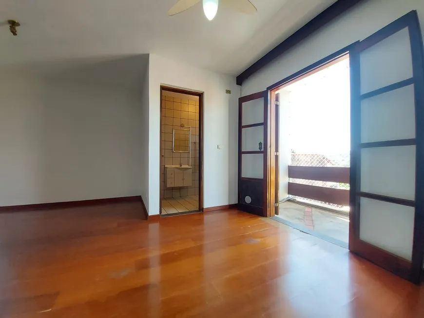 Foto 1 de Casa com 2 Quartos à venda, 108m² em Vl Baruel, São Paulo