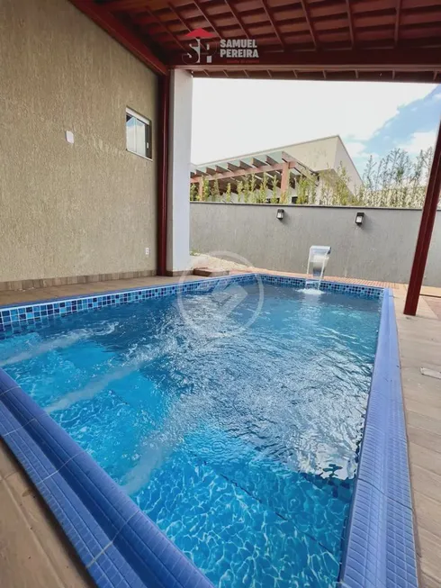 Foto 1 de Casa de Condomínio com 3 Quartos à venda, 210m² em Condomínio do Lago, Goiânia
