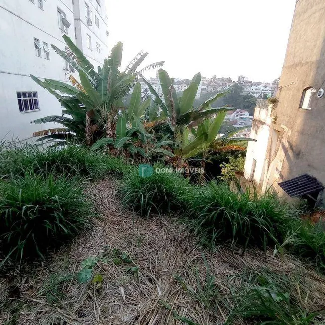 Foto 1 de Lote/Terreno à venda, 399m² em Jardim Glória, Juiz de Fora