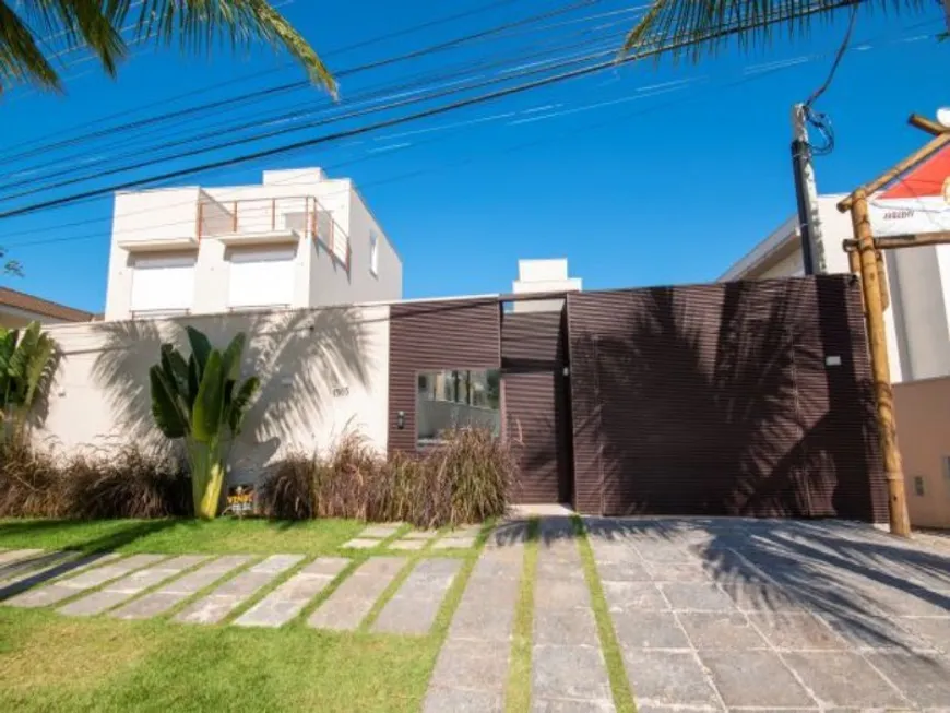 Foto 1 de Sobrado com 5 Quartos para venda ou aluguel, 500m² em Praia de Juquehy, São Sebastião