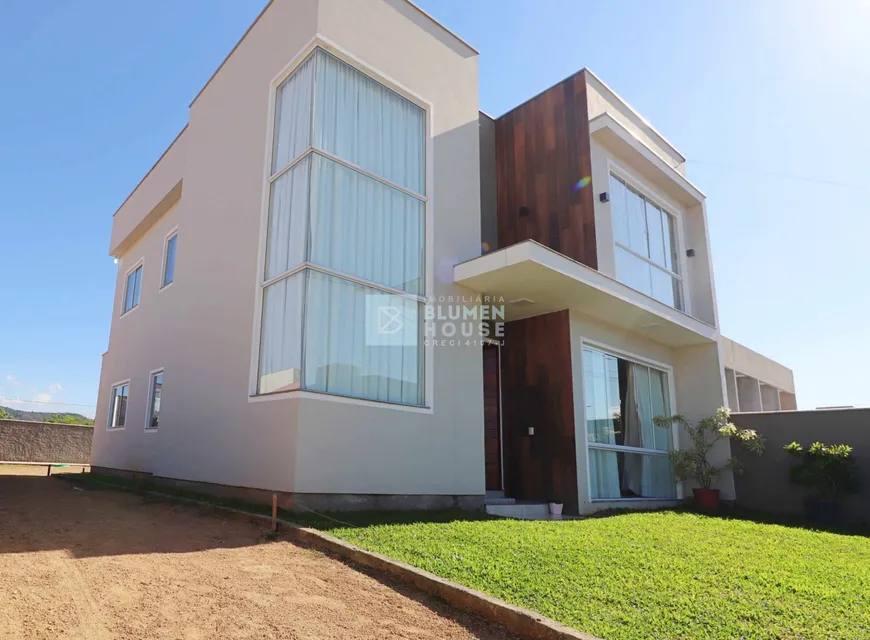 Foto 1 de Casa com 4 Quartos à venda, 180m² em Santa Terezinha, Gaspar