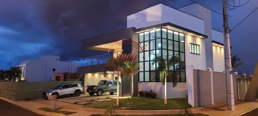 Foto 1 de Casa de Condomínio com 4 Quartos à venda, 350m² em Jardim Sul, Uberlândia