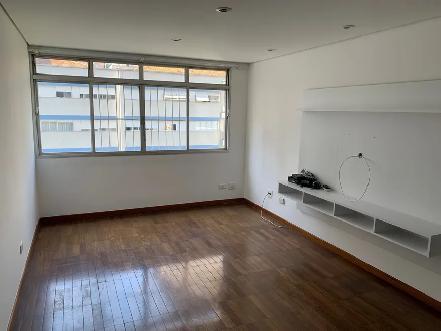 Foto 1 de Apartamento com 2 Quartos para alugar, 136m² em Jardim América, São Paulo