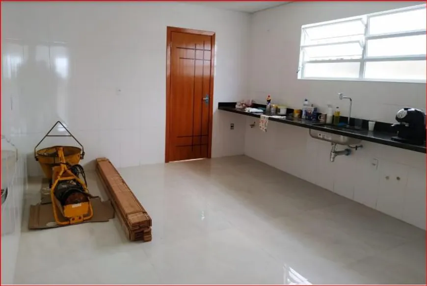 Foto 1 de Casa com 3 Quartos à venda, 175m² em Boqueirão, Santos