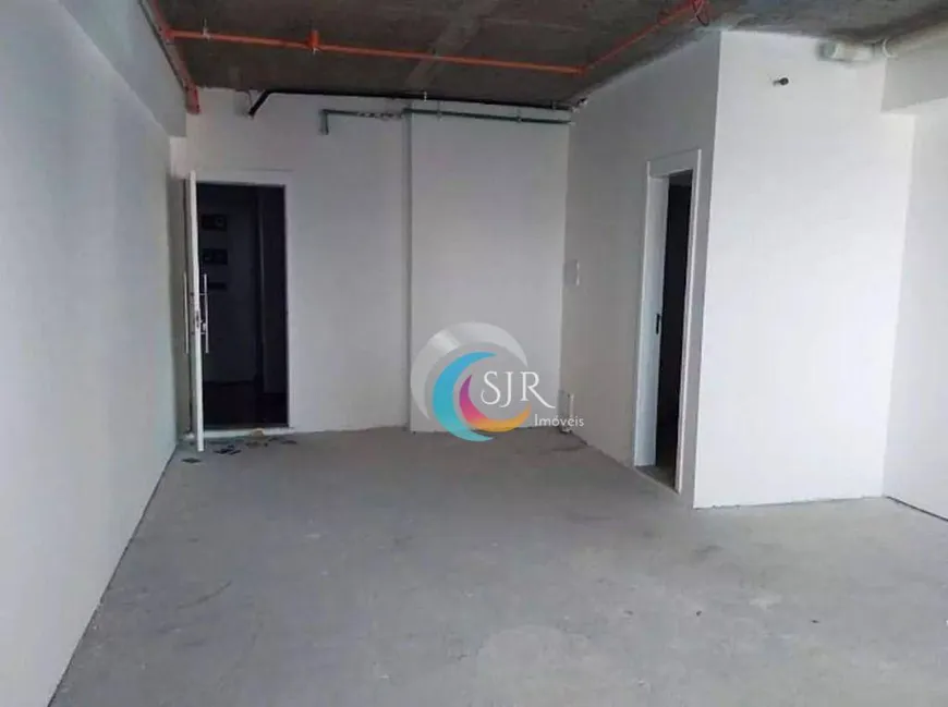 Foto 1 de Sala Comercial para venda ou aluguel, 181m² em Alphaville Empresarial, Barueri