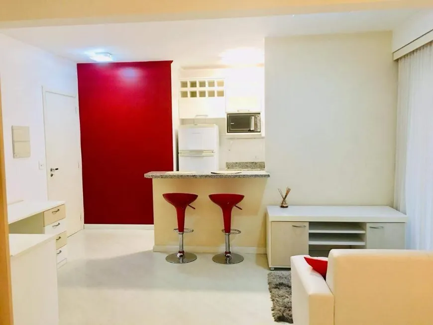 Foto 1 de Apartamento com 1 Quarto para alugar, 45m² em Vila Olímpia, São Paulo