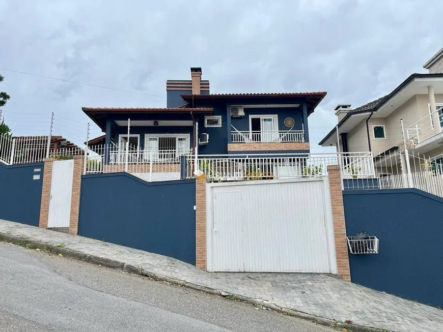 Foto 1 de Casa com 4 Quartos à venda, 230m² em Centro, São José