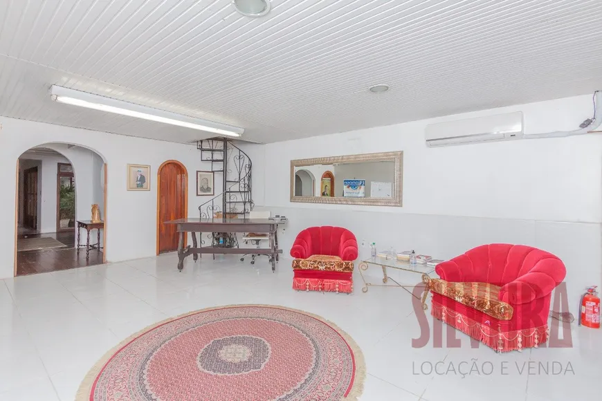 Foto 1 de Casa com 2 Quartos para venda ou aluguel, 250m² em Floresta, Porto Alegre