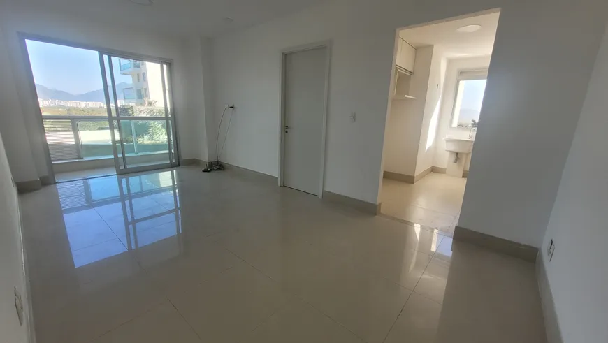 Foto 1 de Apartamento com 2 Quartos para alugar, 85m² em Barra da Tijuca, Rio de Janeiro