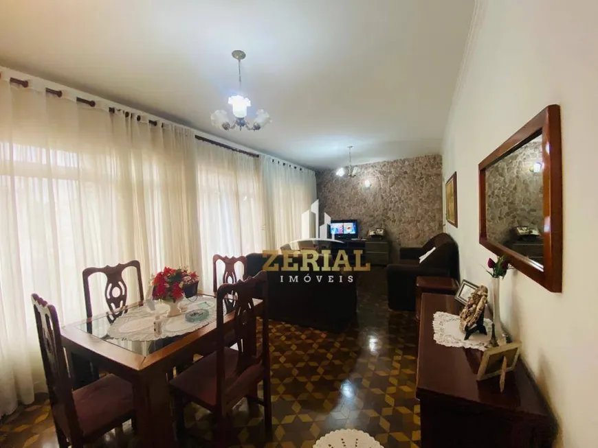 Foto 1 de Casa com 2 Quartos à venda, 180m² em Santa Maria, São Caetano do Sul