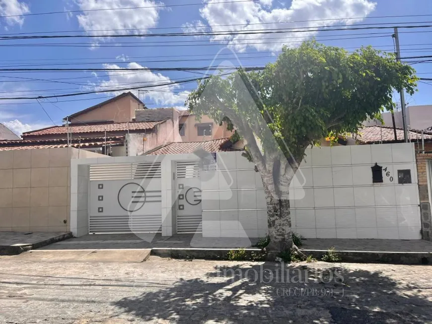 Foto 1 de Casa com 3 Quartos à venda, 160m² em Itararé, Campina Grande