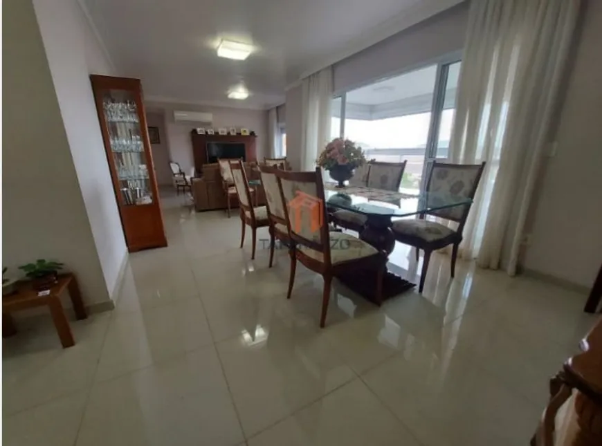 Foto 1 de Apartamento com 2 Quartos à venda, 196m² em Ponta da Praia, Santos