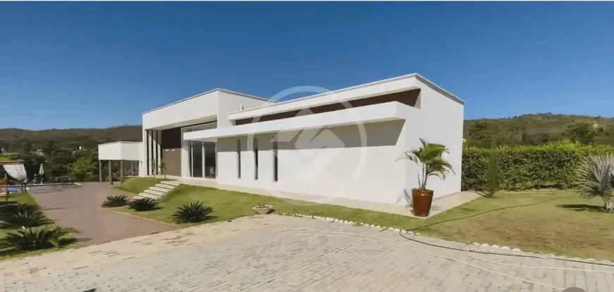 Foto 1 de Casa de Condomínio com 3 Quartos à venda, 270m² em , Hidrolândia