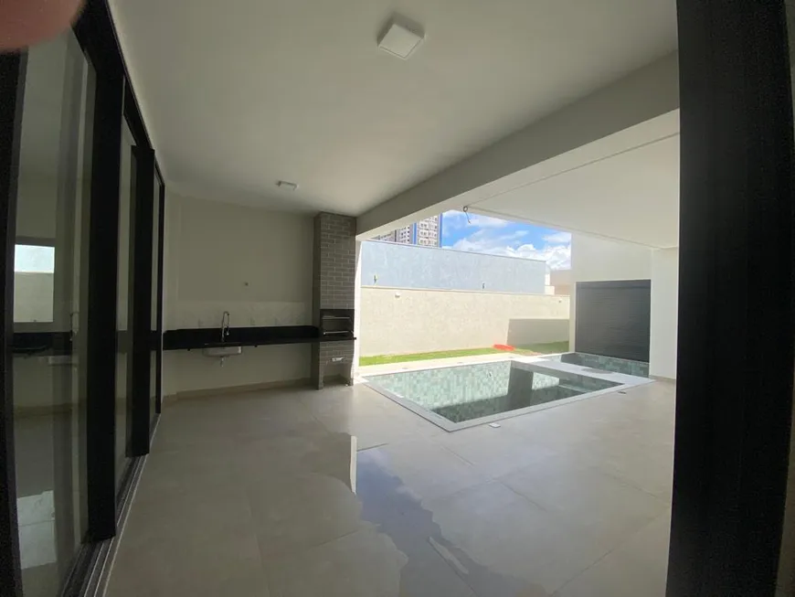 Foto 1 de Casa de Condomínio com 4 Quartos à venda, 270m² em Alphaville Araguaia, Goiânia