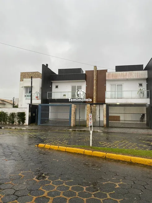 Foto 1 de Sobrado com 3 Quartos à venda, 178m² em Glória, Joinville