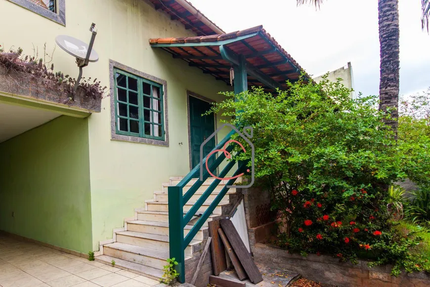 Foto 1 de Casa de Condomínio com 3 Quartos à venda, 250m² em Granja dos Cavaleiros, Macaé