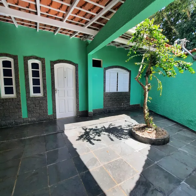 Foto 1 de Casa com 3 Quartos para alugar, 100m² em São Sebastiao, Volta Redonda