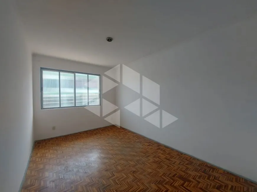 Foto 1 de Apartamento com 4 Quartos para alugar, 90m² em Centro, Santa Maria