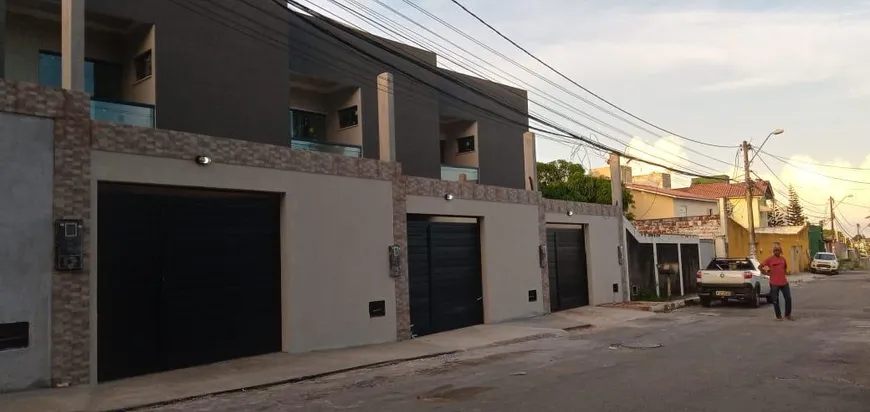 Foto 1 de Casa de Condomínio com 3 Quartos à venda, 158m² em Ipitanga, Lauro de Freitas