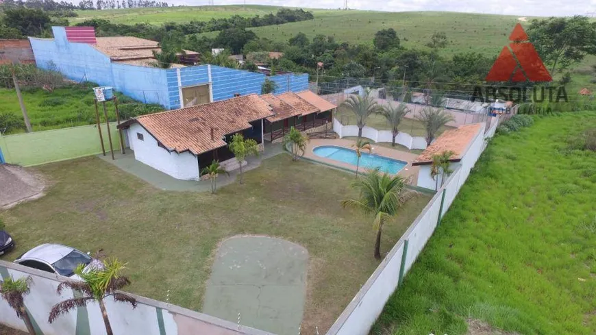 Foto 1 de Fazenda/Sítio com 4 Quartos à venda, 190m² em Jardim Porto Real, Limeira