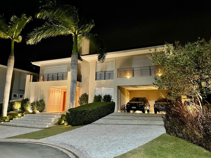 Casa com 6 dormitórios à venda, 460 m² por R$ 6.500.000,00 