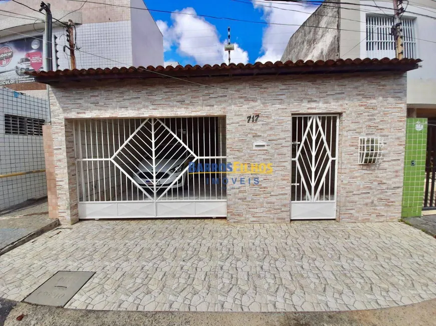 Foto 1 de Casa com 4 Quartos à venda, 450m² em Salgado Filho, Aracaju