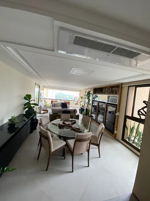 Foto 1 de Apartamento com 4 Quartos à venda, 215m² em Moema, São Paulo