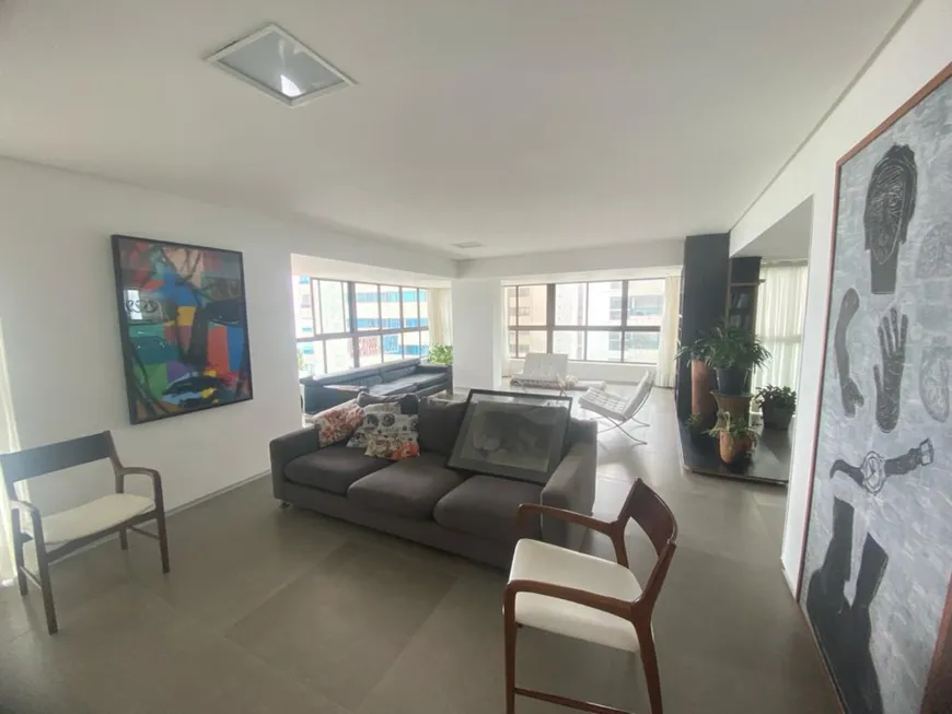 Foto 1 de Apartamento com 3 Quartos à venda, 195m² em Boa Viagem, Recife